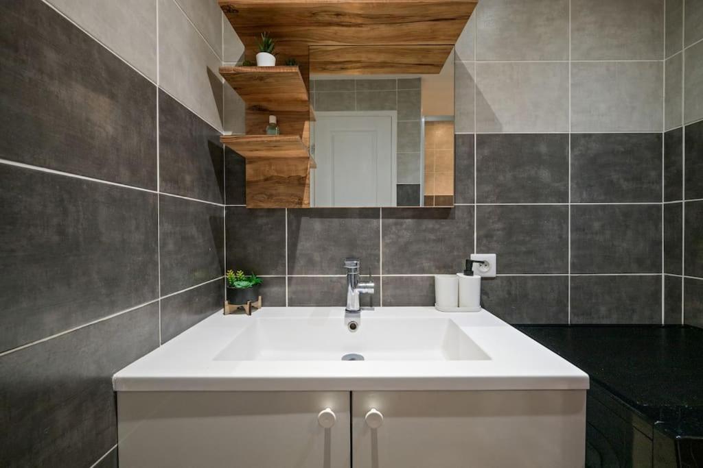 Appartement F3, 2 Chambres, 80M2 Nizza Kültér fotó